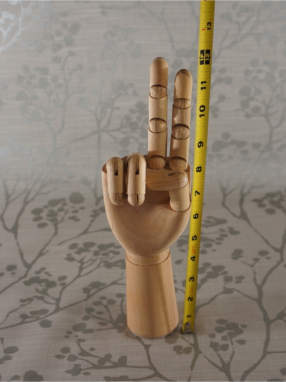 Wooden Artist Hand Display in Natural Wood Tone